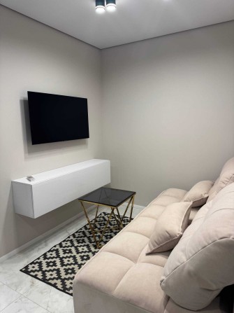 Оренда стильної квартири "Family Plaza" - фото 1