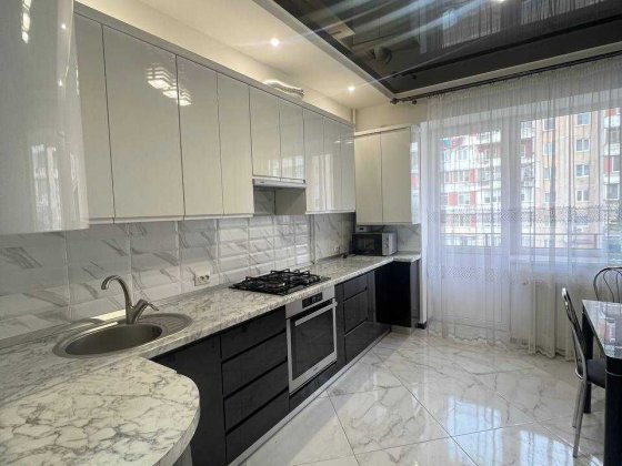 Оренда 2 кім квартири НОВОБУДОВА вул. Довженка 3 поверх! Івано-Франківськ