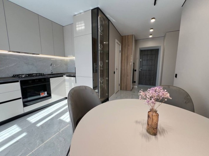 Стильна оренда в новобудові - фото 1