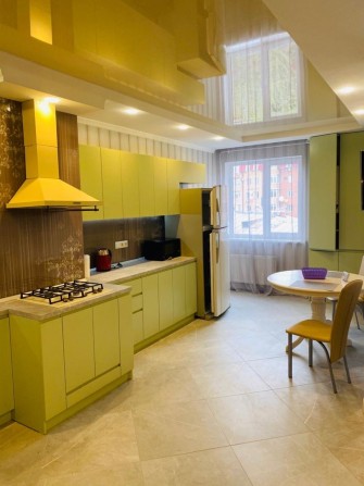 Ореда в квартири в Центрі міста - фото 1