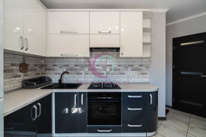 Оренда 1к. квартири в центрі по вул. Тичини - фото 1