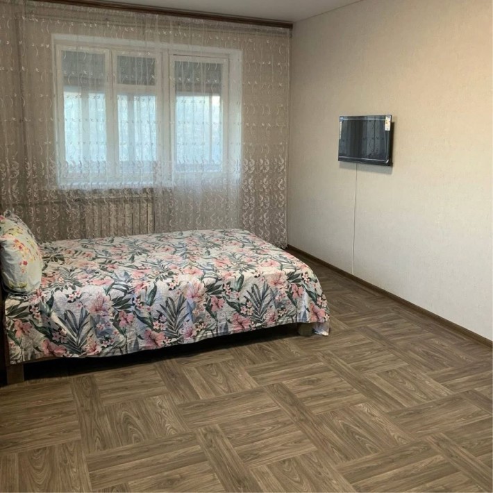 Мед Академія центр центральний ринок поряд - фото 1