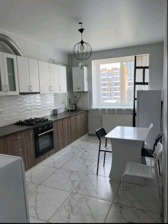 Оренда однокімнатної квартири паркове містечко.Центр - фото 1