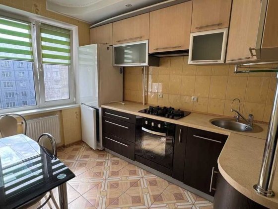 Оренда 3 кімнатної в Центрі міста Черкассы