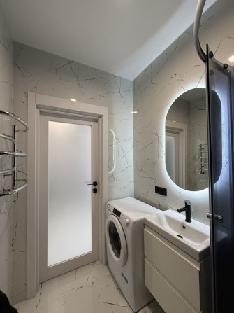 Здається в оренду стильна 1-кім квартира в новобудові - фото 1