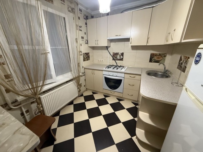 Квартира з ремонтом - фото 1