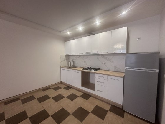 Оренда прострої квартири вул. Киівська кухня-студія +окрема спальня Тернопіль