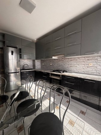 Вільна здається оренда 3 км квартира - фото 1