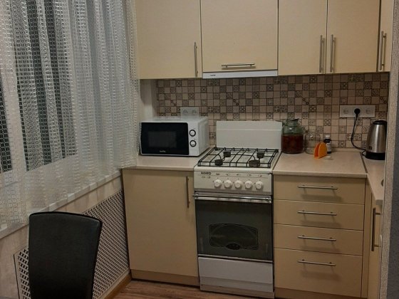 Центр,поруч з Педуніверситетом здам 1-но кім кв, з євроремонтом, повністю укомплектована зручна лока Полтава