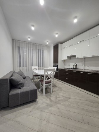 Здам 1к НОВОБУДОВУ в елітному ЖК ВОДОГРАЙ (ВОРОБКЕВИЧА), є кондиціонер - фото 1