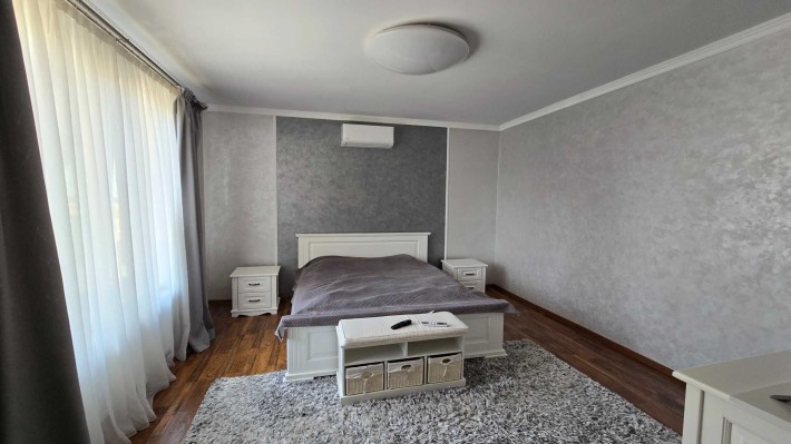 Оренда 100 кв.м в центрі Ужгорода • 2 спальні • Православна набережна - фото 1