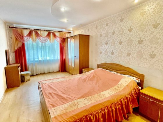 3-к-студіо"Нива" вул.Захисників України. Р-н Лукьяненк. Меблі.Техніка. Чернігів