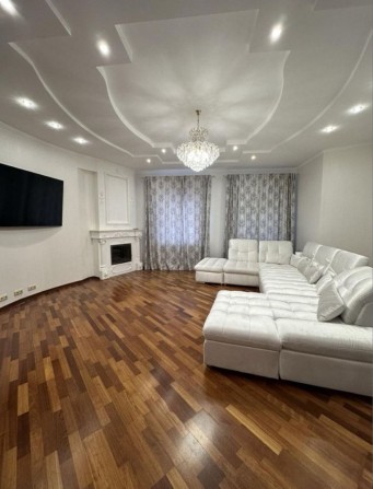 Оренда великогабаритної квартири в центрі міста. - фото 1