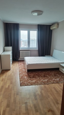 Здам однокімнатну пр. Червоної калини 1в - фото 1