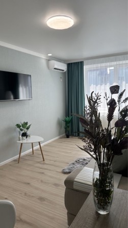 Сучасна однокімнатна квартира р-н. Митниця, вул. Козацька - фото 1