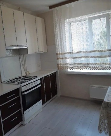 Сдам 2х кімнатну квартиру,довгостроково.Центр міста.р-н Пять кутів ! - фото 1