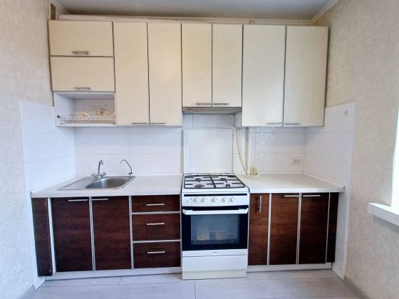 Оренда 2 кімн квартири по Пр Перемоги.. Центр. Меблі. Чернігів