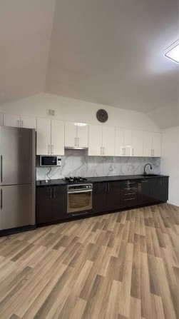 VIP РАЙОН! Здається 2-км квартира + кухня студія - фото 1