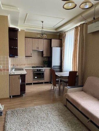 Оренда 2к квартири в Центрі - фото 1