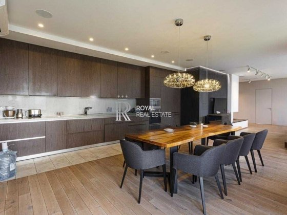 Оренда Квартира 3кім. 206м2 ЖК бізнес-класу "Андерсен" Метро Паркінг