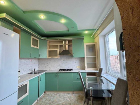 Сдам 3-х комнатную квартиру ЖМ Победа 4,  проспект Героев 4. Дніпро