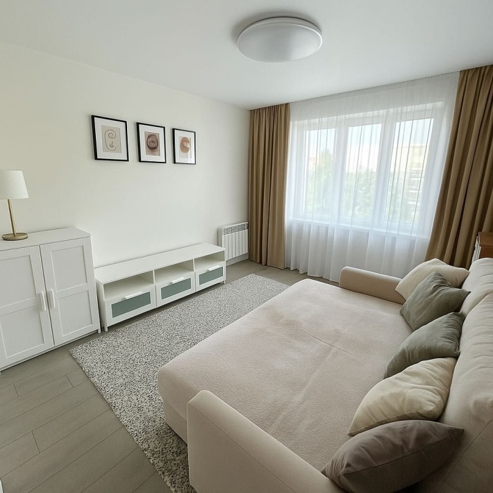 Оренда мрії! Світла простора 3-кімнатна квартира з авторським ремонтом (вільна з 15.04) - фото 1