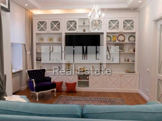 Оренда 2к квартири, вул. Володимирська 71, Площа Українських Героїв