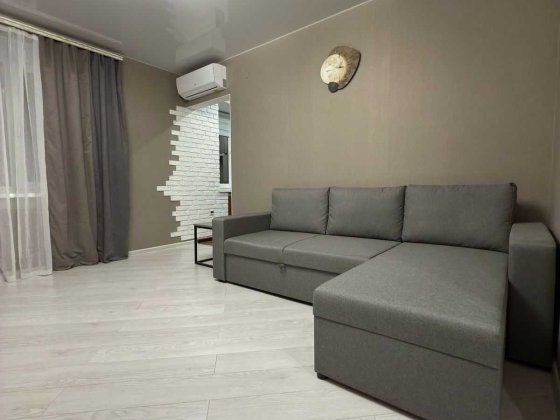 Здається 2к квартира на просп.Поля 42 Дніпро