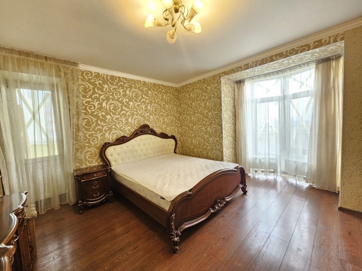 Здається в 2к Голосіївський р-н, Ю.Здановської 56 - фото 1