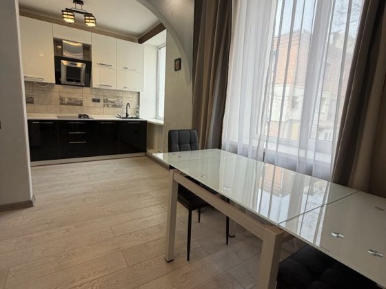 Оренда двокімнатноі в Центрі міста на Гоголя Кропивницький