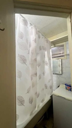 Здається 2х кімнатна в центрі.  Можна від Місяця. Без дод.доплат - фото 1