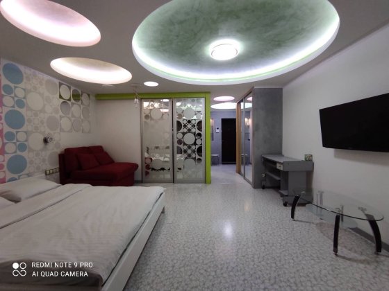 Бул. Л. Українки 20/22. Від господаря