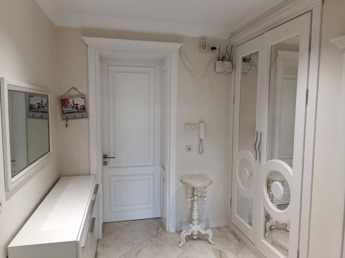 Оренда трьохкімнатная квартири в самому центрі - фото 1