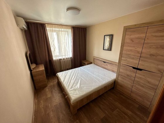 Здається комфортна 3-к. квартира, центр, вул. Грушевського Днепр