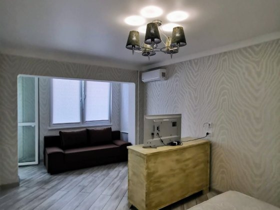 Однокімнатна квартира Русановка газ другий поверх  аренда без посередн Київ