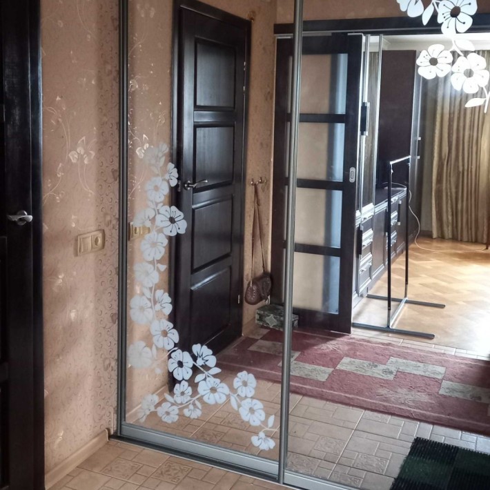 2 кімнатна,Ринок Хмільник - фото 1