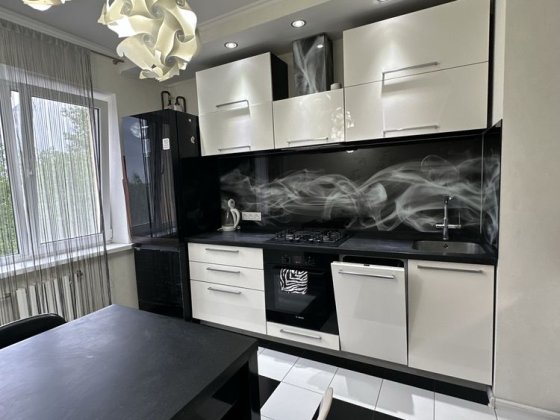 Оренда 3 кімнатної квартири Соборний район Днепр