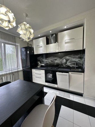 Оренда 3 кімнатної квартири Соборний район - фото 1