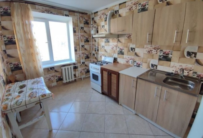 Оренда затишної 1 кім. кв. - фото 1