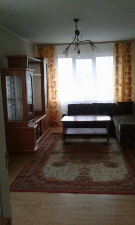 Здам трикімнатну квартиру в центрі - фото 1