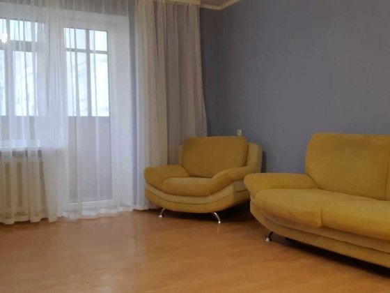 Сдаётся 3х комнтная квартира на ул.Дарницкая 11