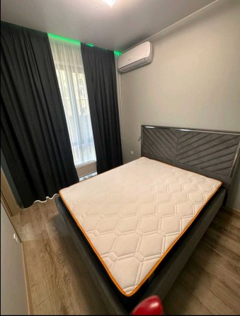 Сдам 2х комнатную квартиру в ЖК Женева , ул.Костомаровская 1А - фото 1