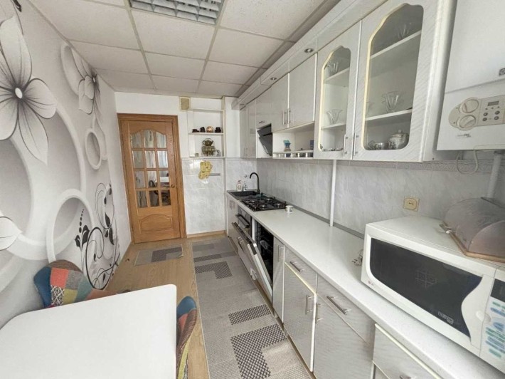 Оренда трьох кімнатної квартири з індивідуальним опаленням Сихів - фото 1