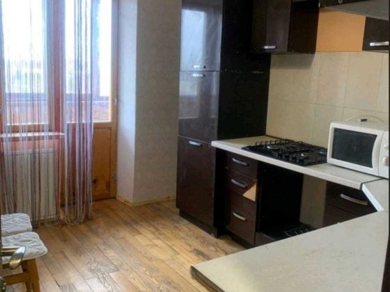 В р-ні Вишенька здається великогабаритна 2-х кімнатна квартира площею 68 кв.м. з індивідуальним опал Винница