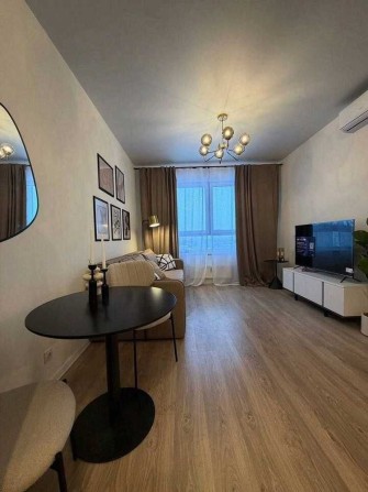Оренда двокімнатної квартири по вул Володимира Сосюри - фото 1