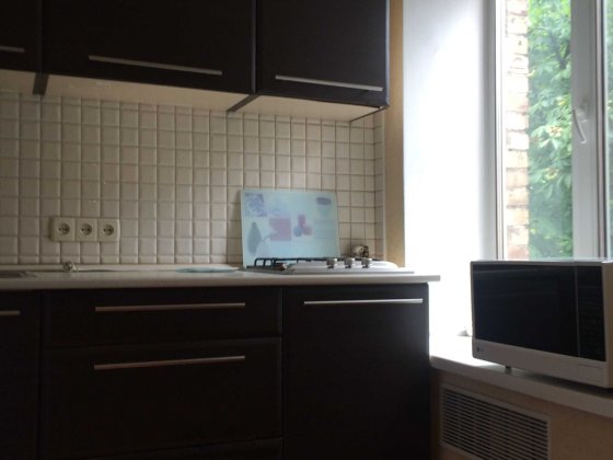 М."Дорогожичі"-10 хвилин пішки. О,Теліги 7б.