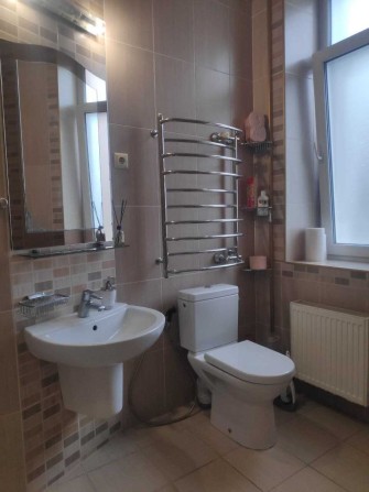 Оренда 3 к. квартири у центрі міста, постійно є електропостачання - фото 1