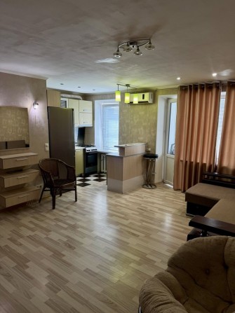 Сдаю 1 комнатную квартиру на пр Центральный/ 3-ая Слободская - фото 1