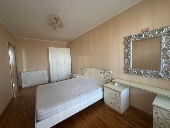 Сдам 2 ком. квартиру + кухня -студия 19 кв.м. пр. Добровольского Одеса