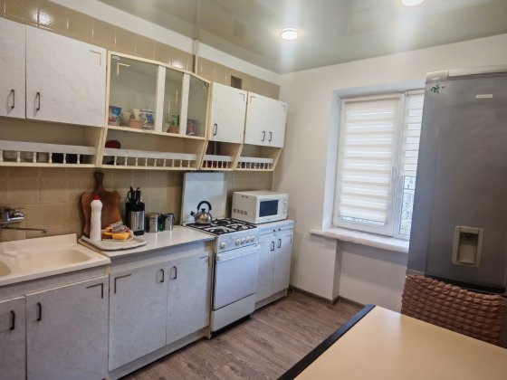 Сдается 2-ком квартира,  на Тополь-2, центр массива, район "АТБ". Дніпро